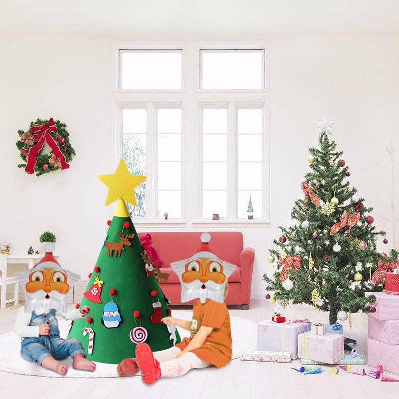 Albero di Natale in feltro fai-da-te per bambini con decorazioni staccabili