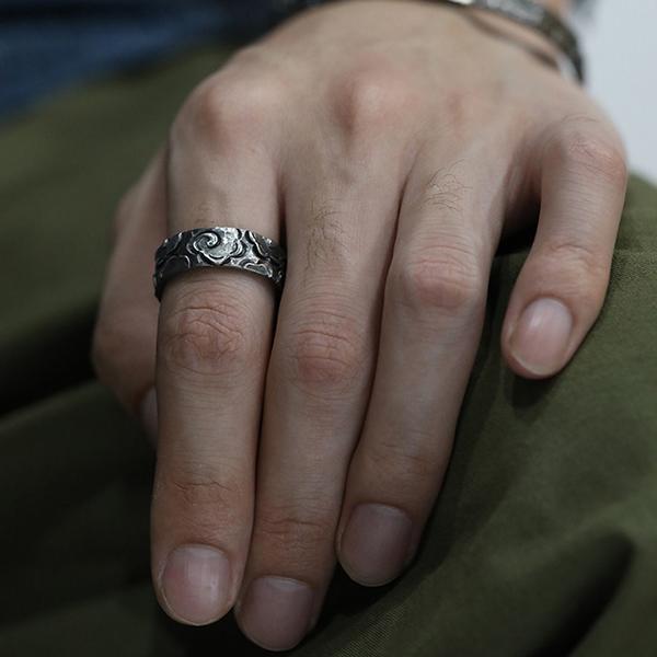 Anello vintage in argento puro