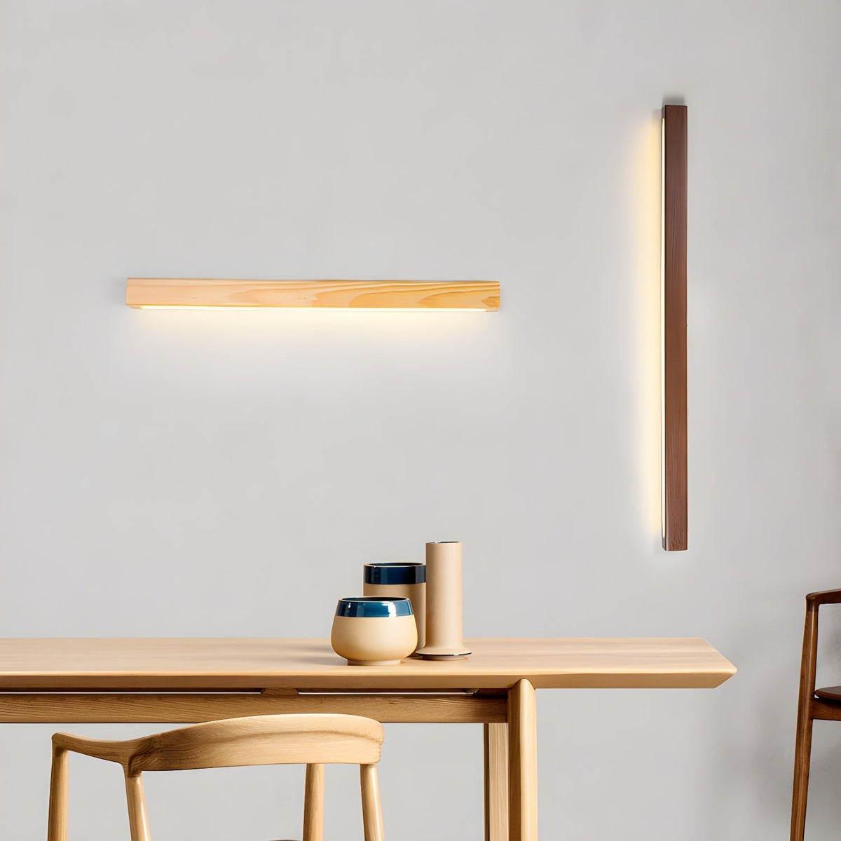 Applique lineare in legno con luce sottile