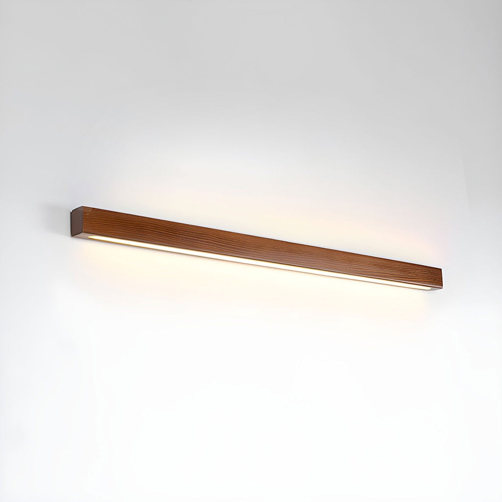 Applique lineare in legno con luce sottile