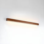 Applique lineare in legno con luce sottile