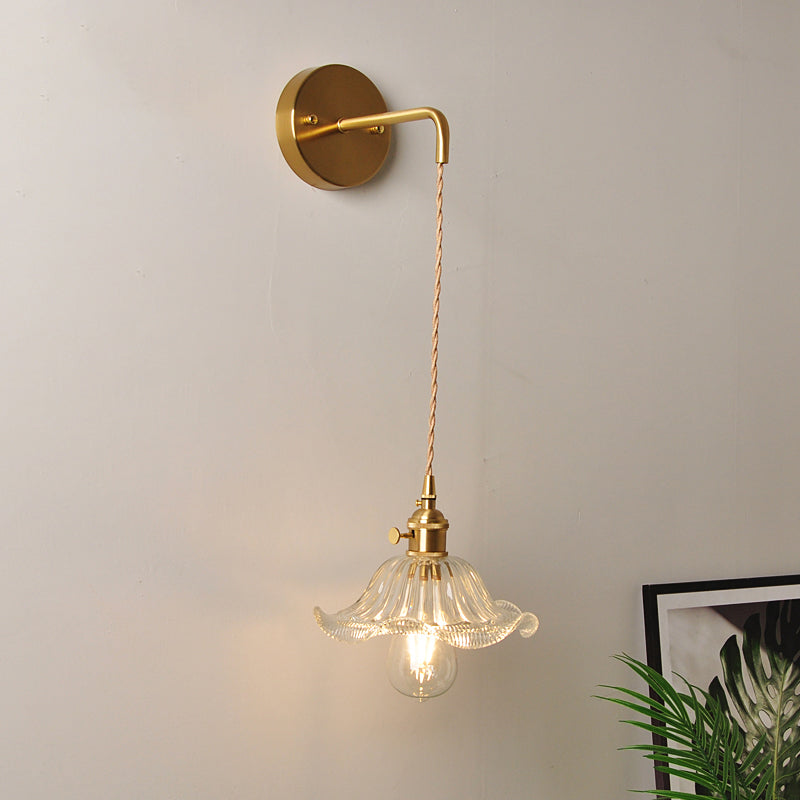 Applique da parete industriale 1 luce con paralume in vetro trasparente per comodino
