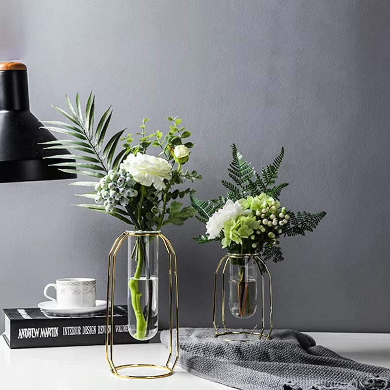 Base elegante per composizioni floreali di stile