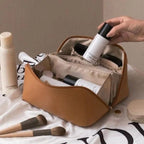 Beauty case BellaPack con apertura larga, impermeabile e scomparti regolabili
