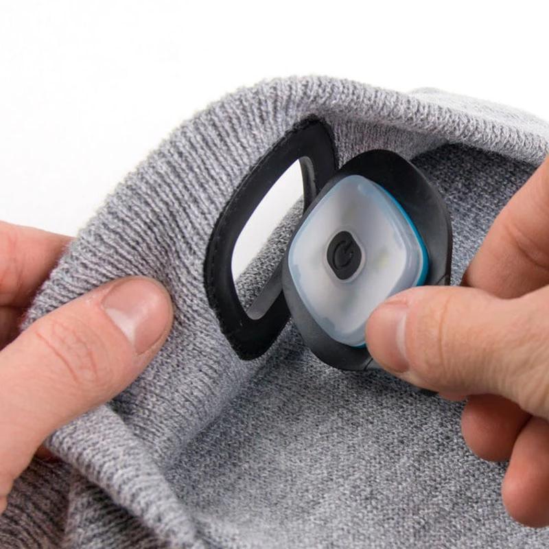 Berretto in maglia con lampada LED rimovibile