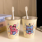 Bicchiere creativo con simpatico gatto
