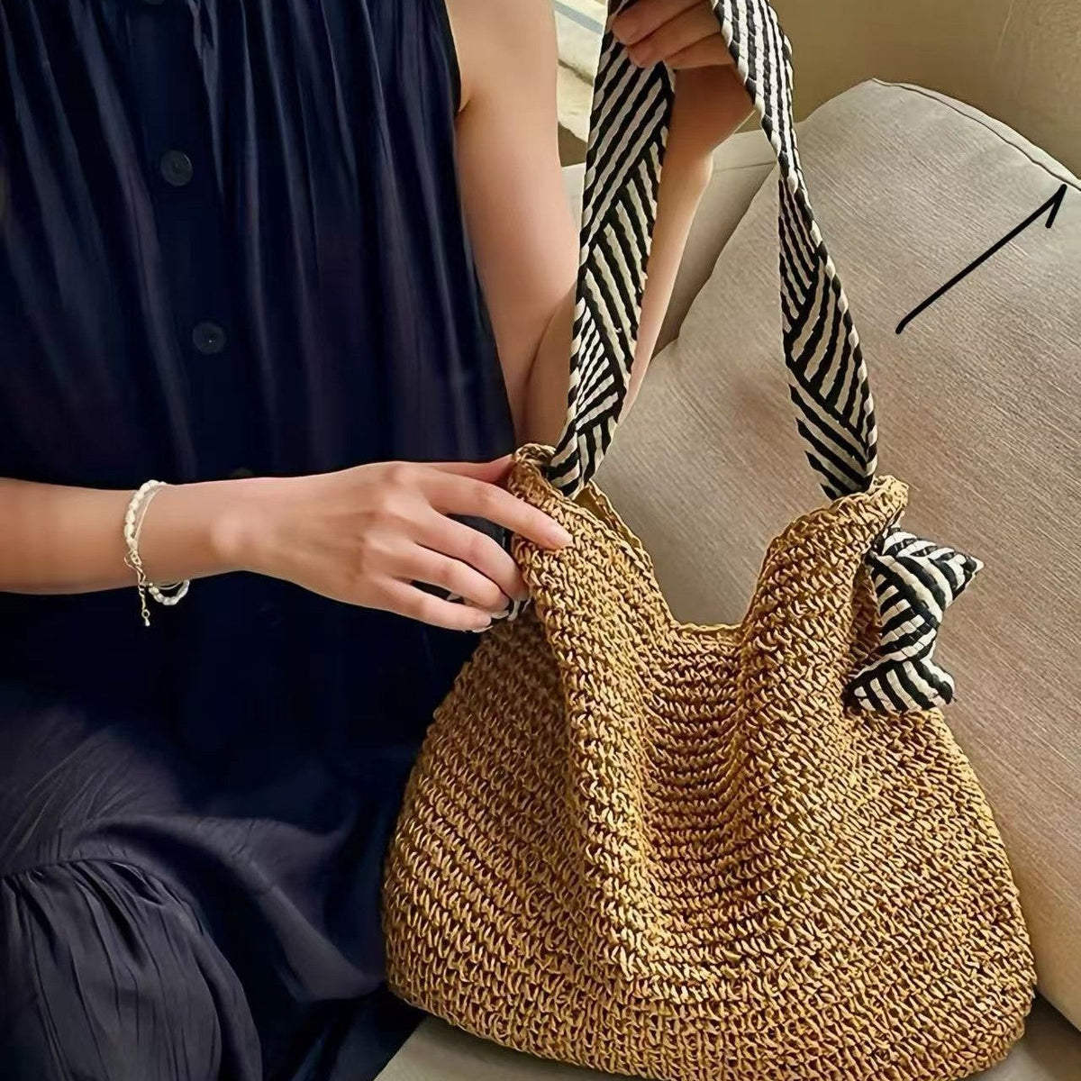 Borsa a mano con tracolle a righe