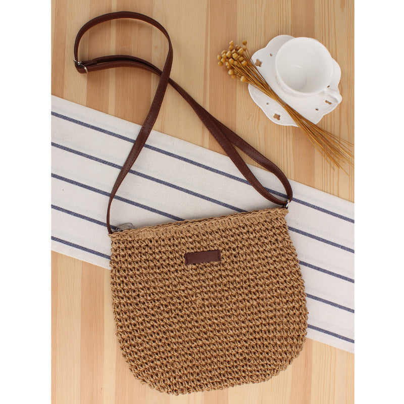 Borsa a spalla artigianale in materiali naturali