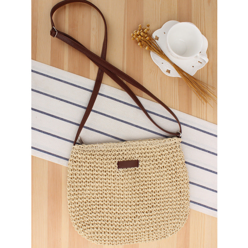 Borsa a spalla artigianale in materiali naturali