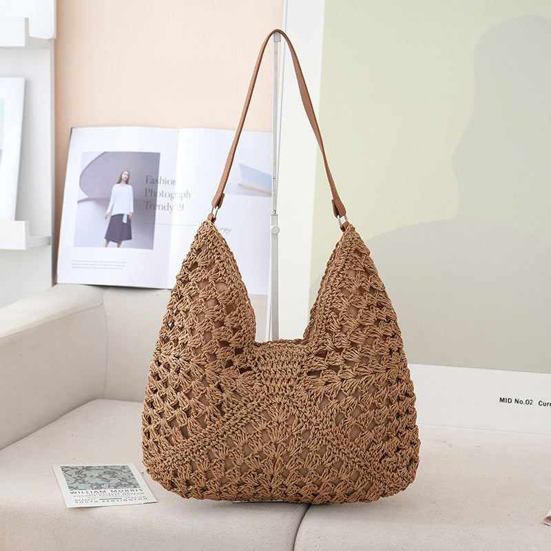 Borsa a spalla artigianale in materiali naturali