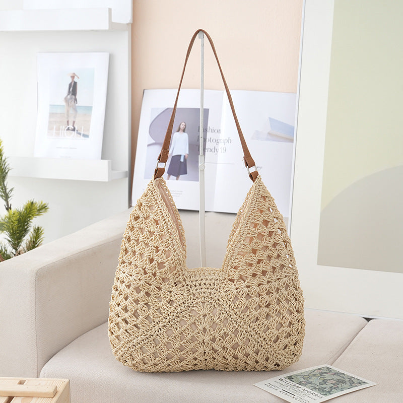 Borsa a spalla artigianale in materiali naturali