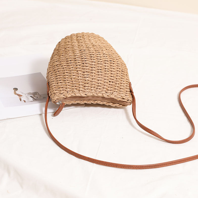 Borsa a tracolla artigianale in materiale naturale
