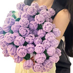 Bouquet di fiori all'uncinetto fatto a mano