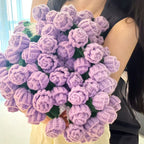 Bouquet di fiori all'uncinetto fatto a mano