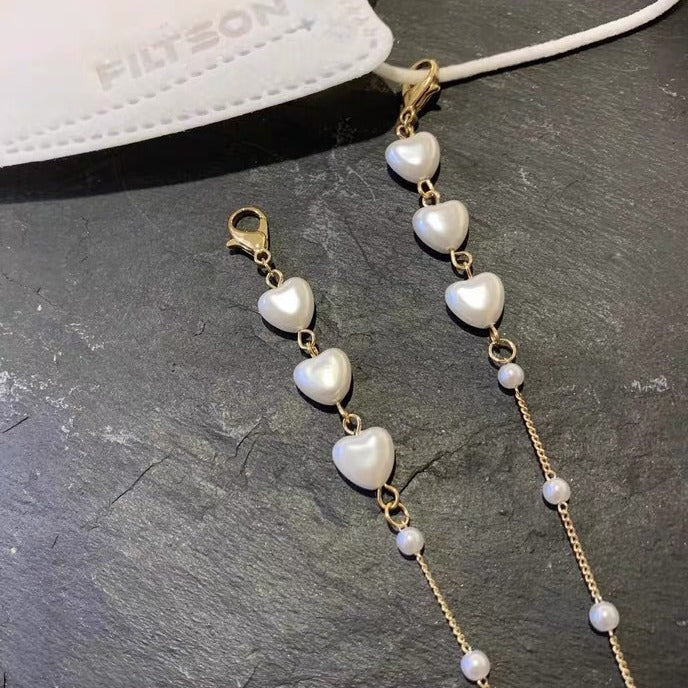 Bracciale con perle a forma di cuore