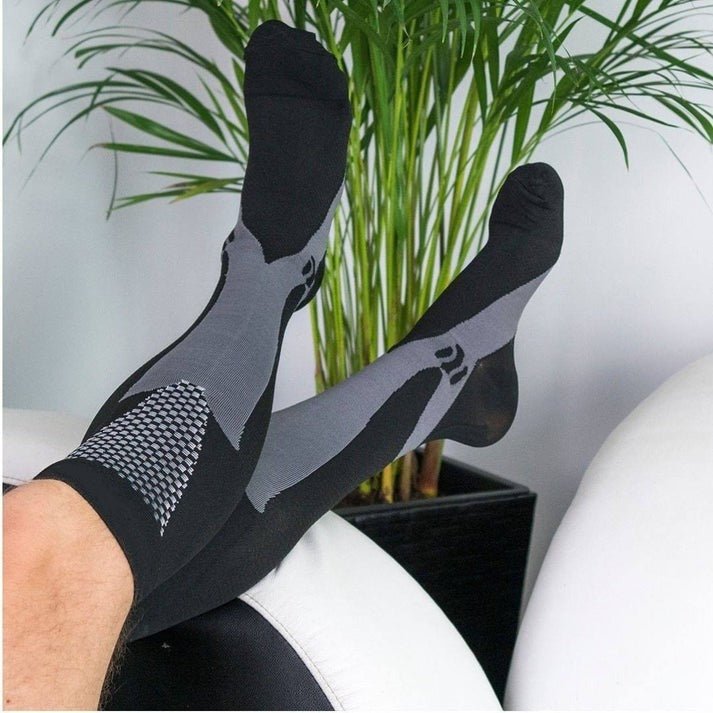 Calze a compressione graduata per gambe leggere e circolazione attiva