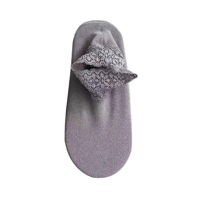 Calzini caldi con pizzo elegante