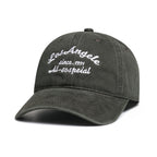 Cappellino donna con ricamo di qualità