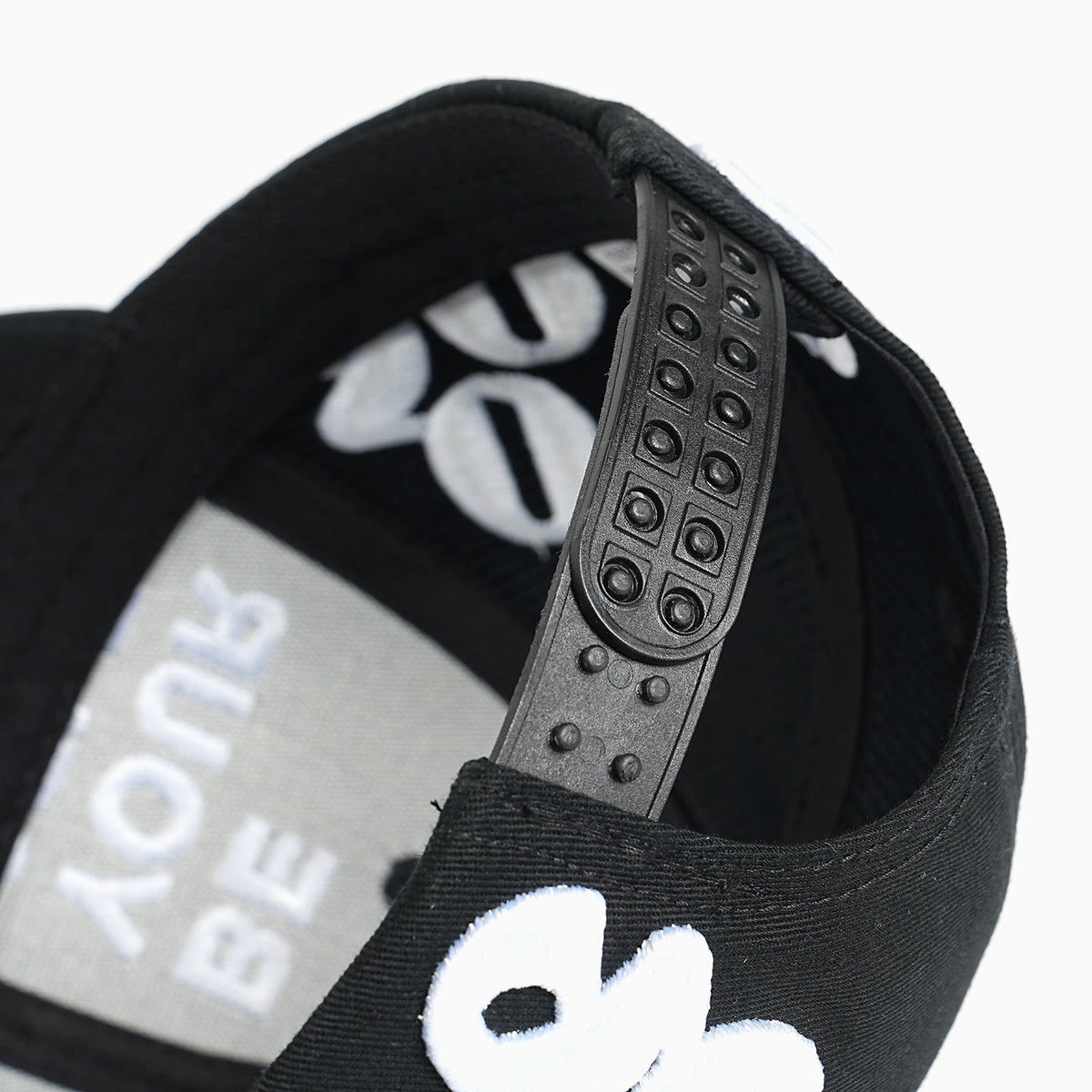 Cappellino donna trendy