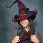 Cappello da strega in feltro di lana merino fatto a mano — costume di Halloween regolabile per adulti