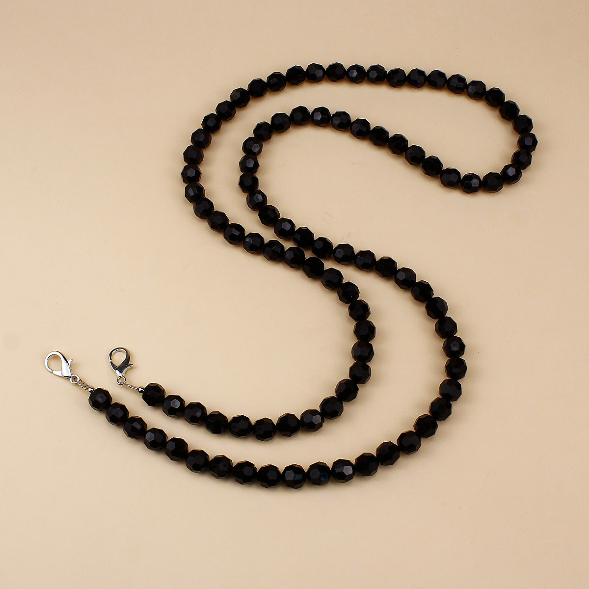 Catena elegante