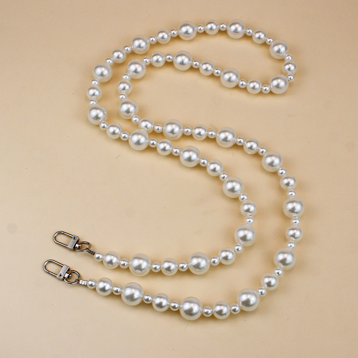 Catena elegante