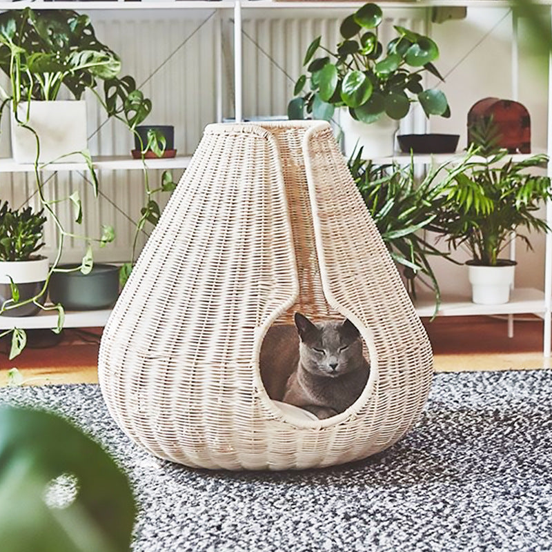 Cesto portaoggetti in rattan dal design elegante