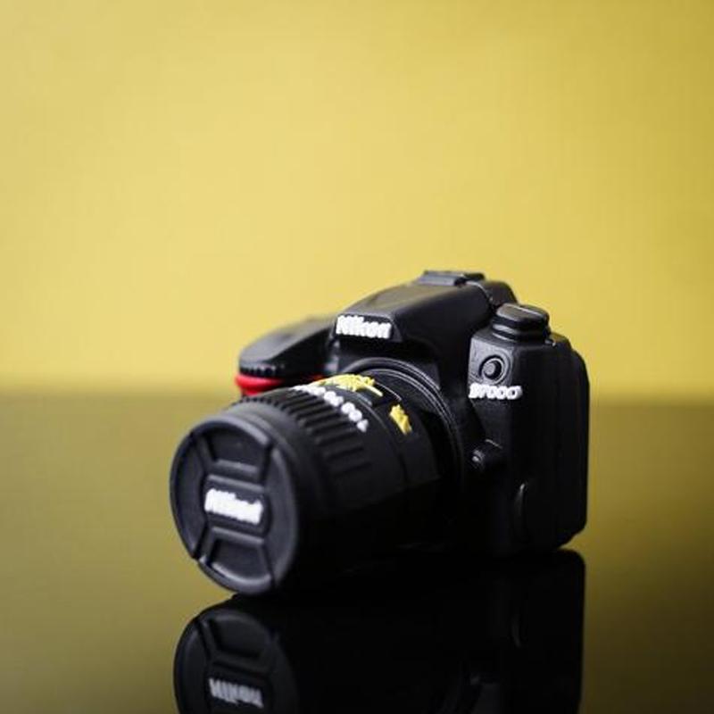 Chiavetta USB a forma di mini fotocamera