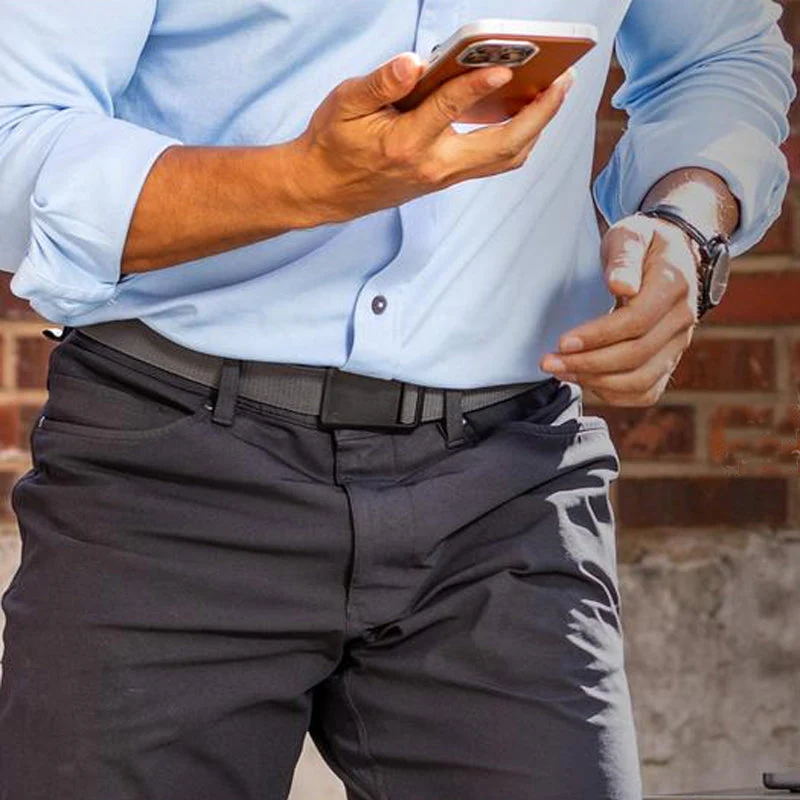 Cintura da uomo con chiusura magnetica