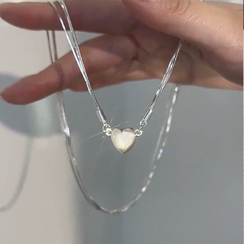 Collana con ciondolo a cuore magnetico