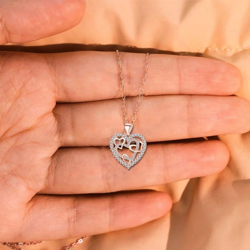 Collana con cuori intrecciati