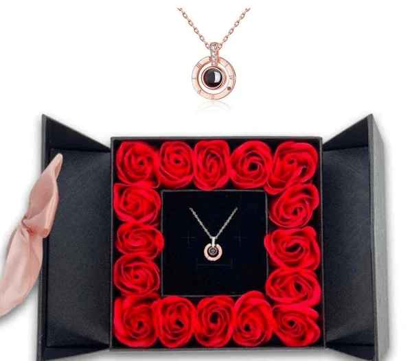 Collana «Ti amo» in 100 lingue — Set regalo unico