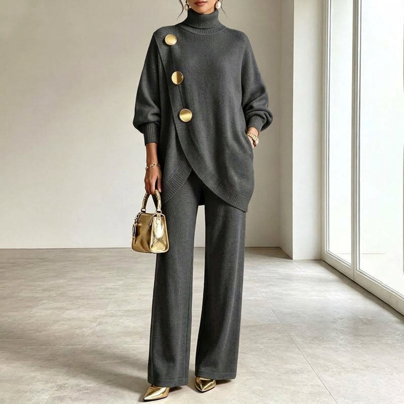 Completo in maglia due pezzi con top asimmetrico a bottoni e pantaloni a gamba larga