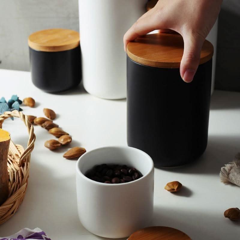 Contenitore per alimenti in ceramica con coperchio ermetico in bambù