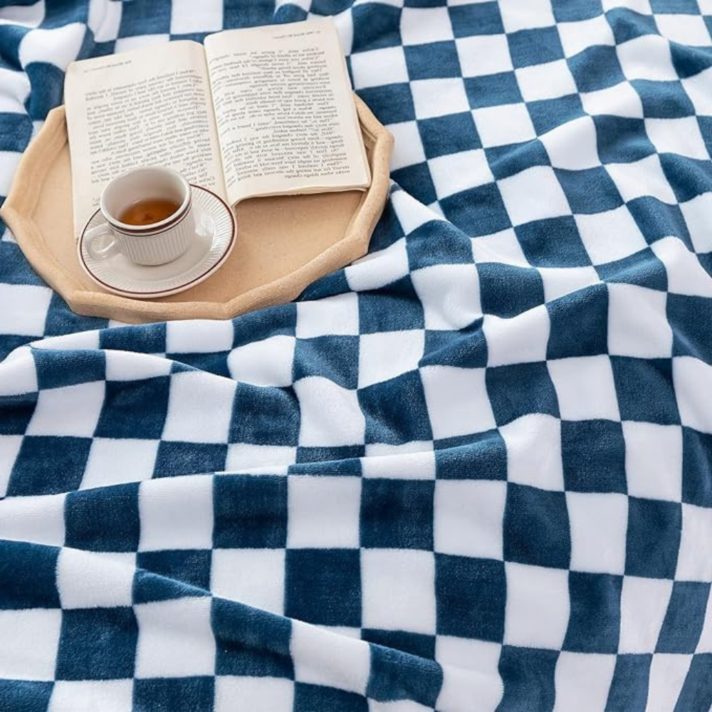 Coperta a quadri morbida e moderna per casa