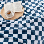 Coperta a quadri morbida e moderna per casa