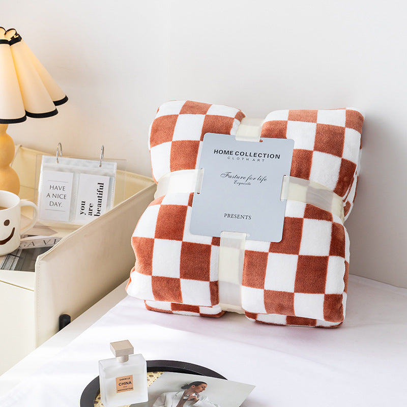 Coperta a quadri morbida e moderna per casa