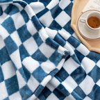 Coperta a quadri morbida e moderna per casa