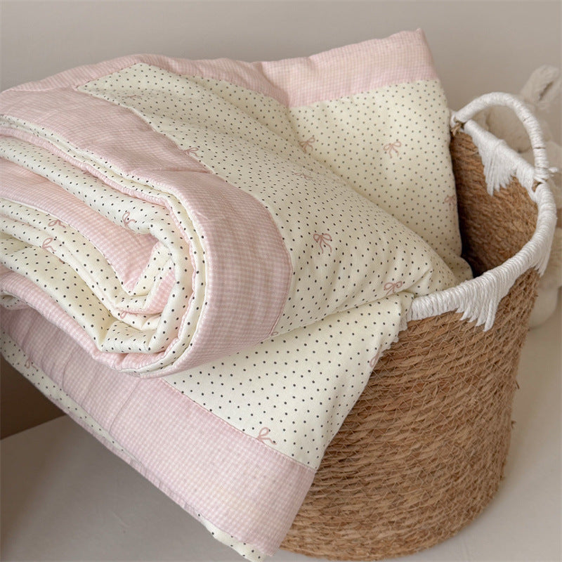 Coperta per bambini con allegro motivo a bambole