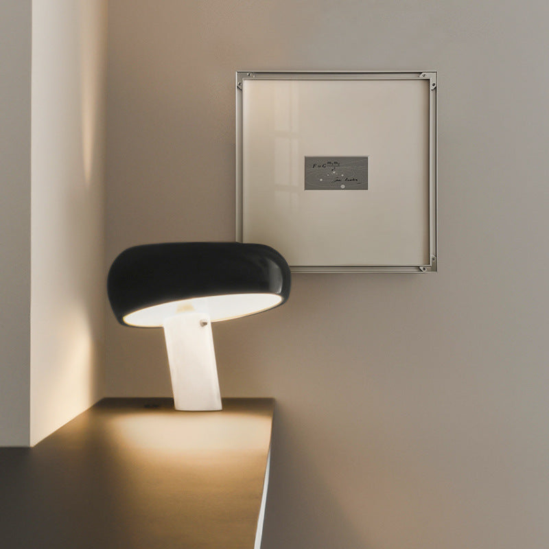 Cornice decorativa moderna