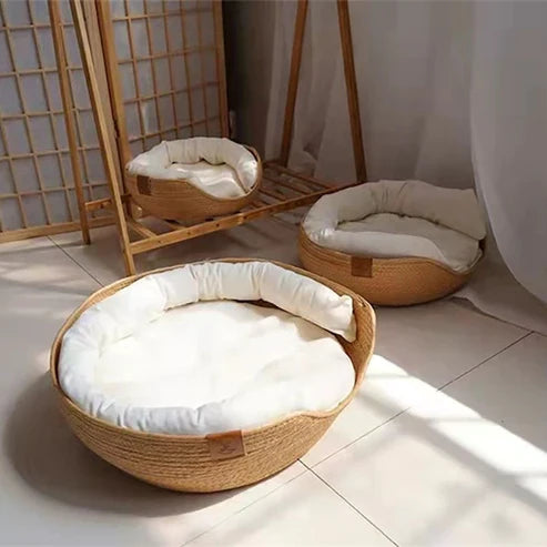 Cuccia per animali domestici in bambù intrecciato con bordi rialzati