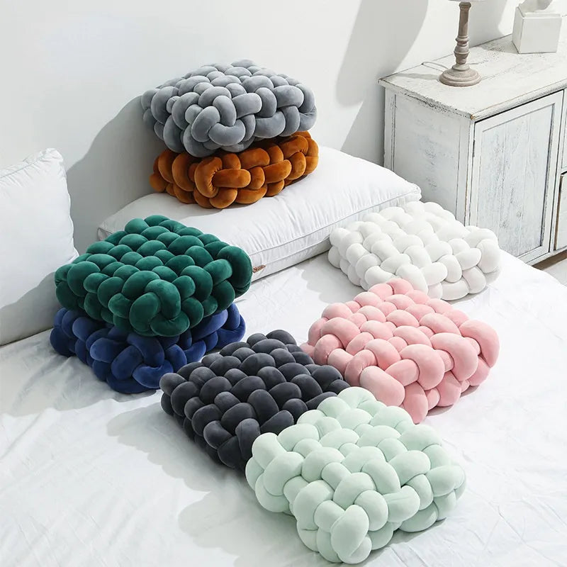 Cuscino decorativo intrecciato in velluto con imbottitura