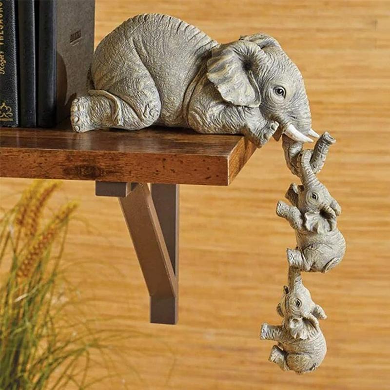 Elefanti seduti decorativi dipinti a mano