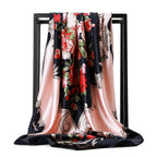 Foulard quadrato in seta effetto seta — versatile e raffinato