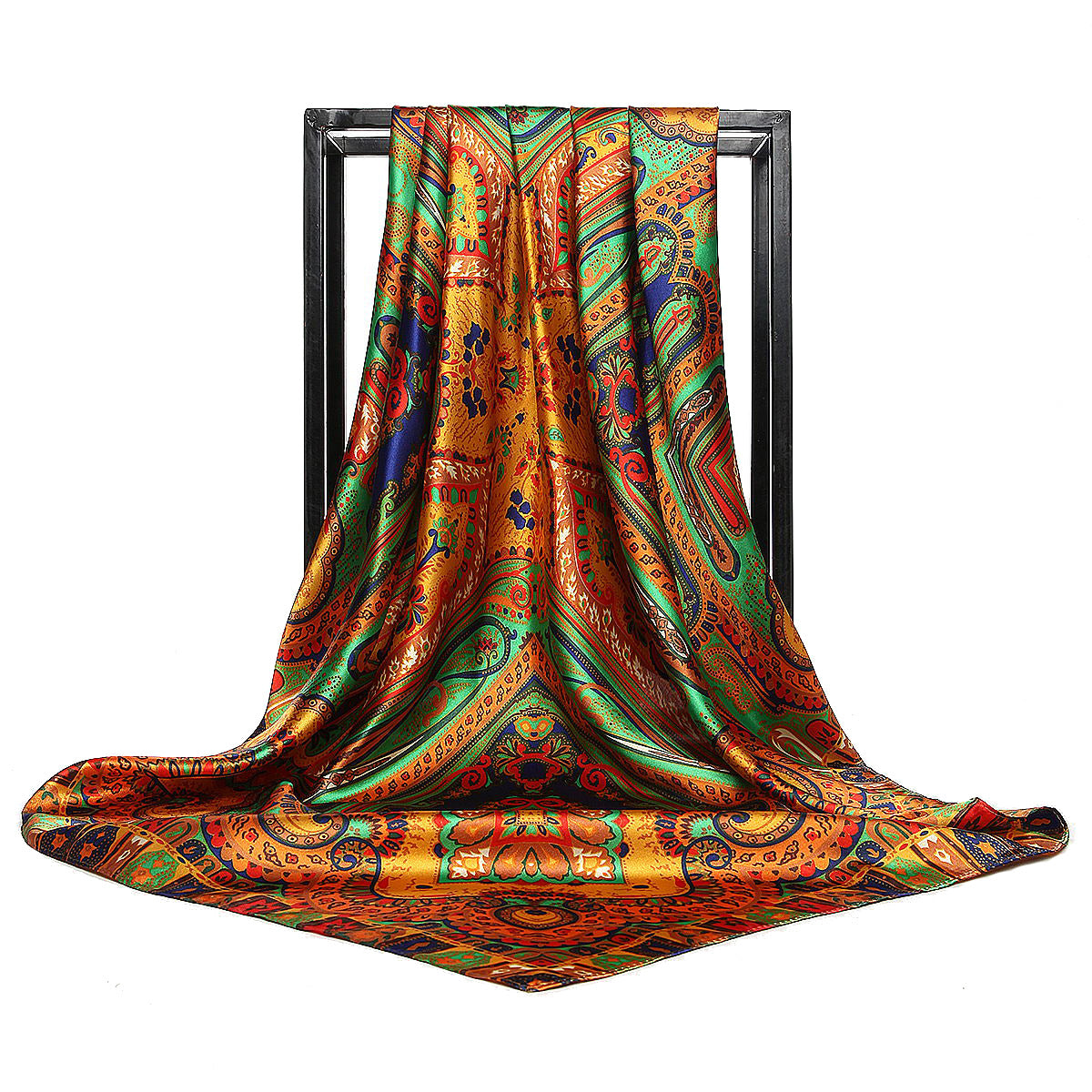 Foulard quadrato in seta effetto seta — versatile e raffinato