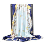 Foulard quadrato in seta effetto seta — versatile e raffinato