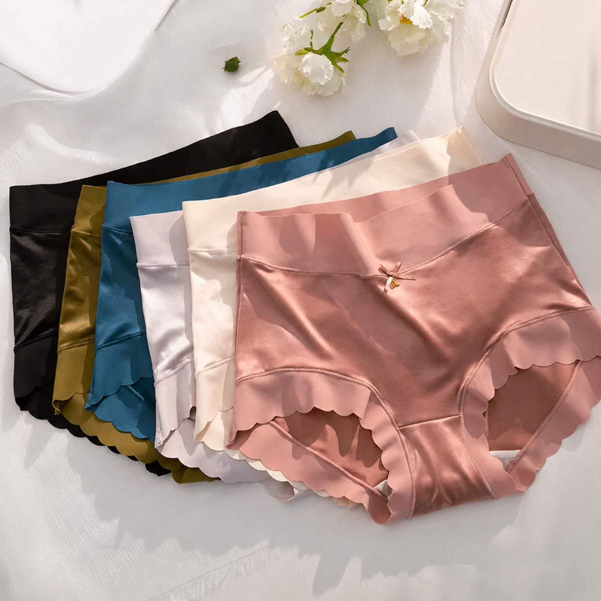 Intimo senza cuciture invisibile sotto ogni outfit, antibatterico e ultra-comodo