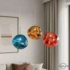 Jessamy | Lampada a sospensione globo in acrilico effetto fuso con finitura specchiata per sala da pranzo e cucina
