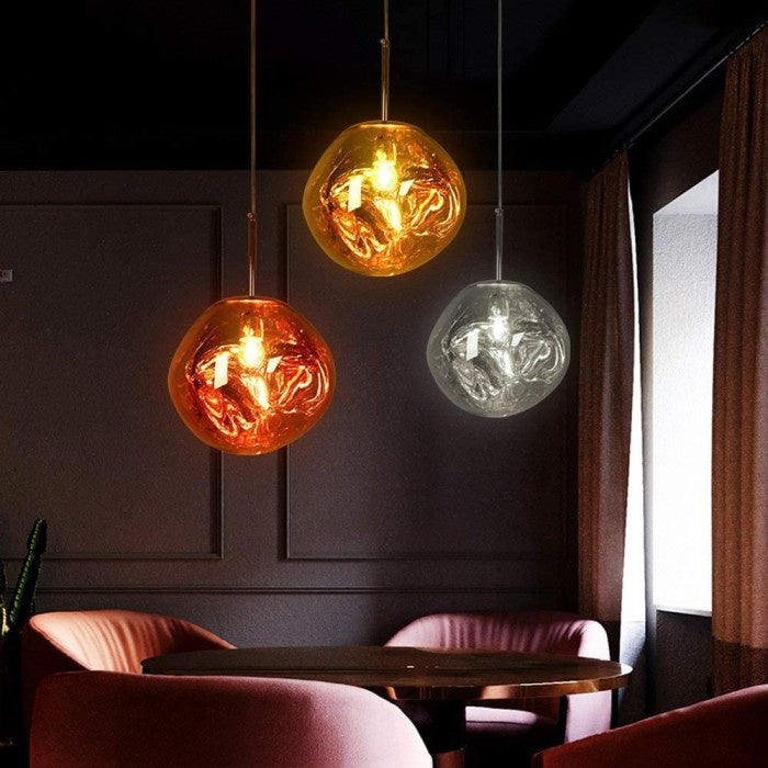 Jessamy | Lampada a sospensione globo in acrilico effetto fuso con finitura specchiata per sala da pranzo e cucina