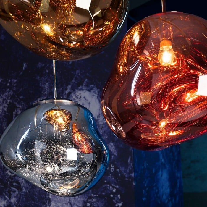 Jessamy | Lampada a sospensione globo in acrilico effetto fuso con finitura specchiata per sala da pranzo e cucina